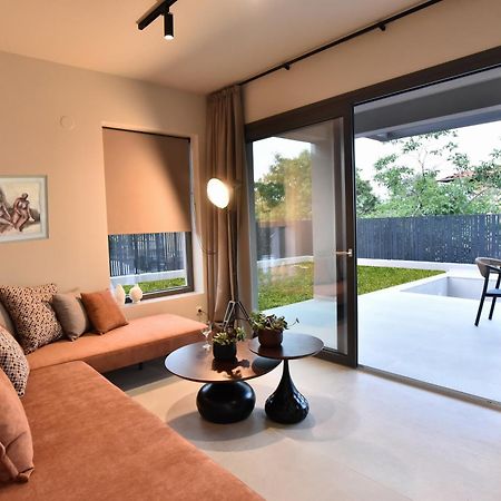 Welcome Inn Palaiontsiflikion Ngoại thất bức ảnh
