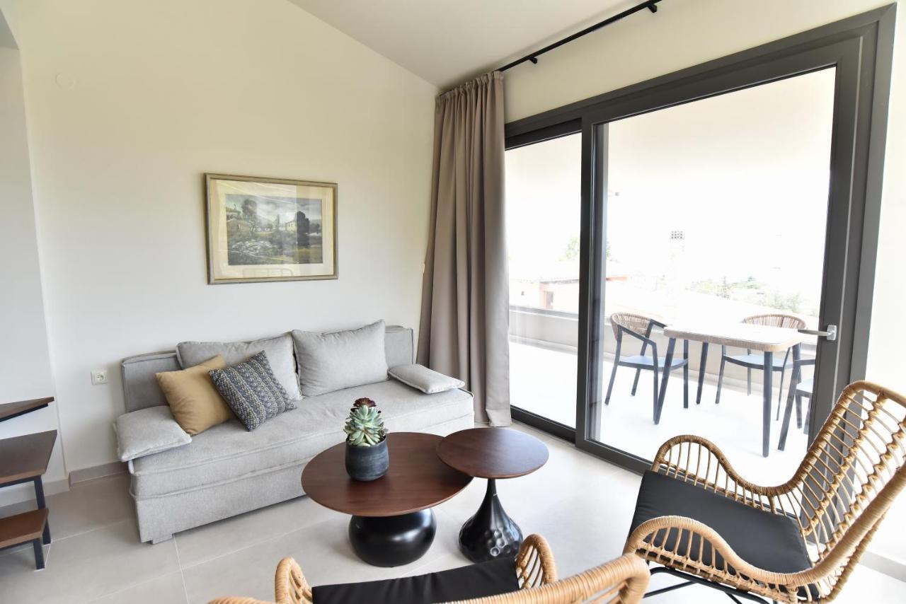 Welcome Inn Palaiontsiflikion Ngoại thất bức ảnh