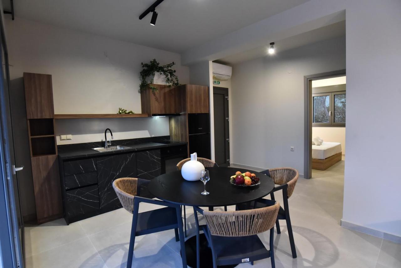 Welcome Inn Palaiontsiflikion Ngoại thất bức ảnh